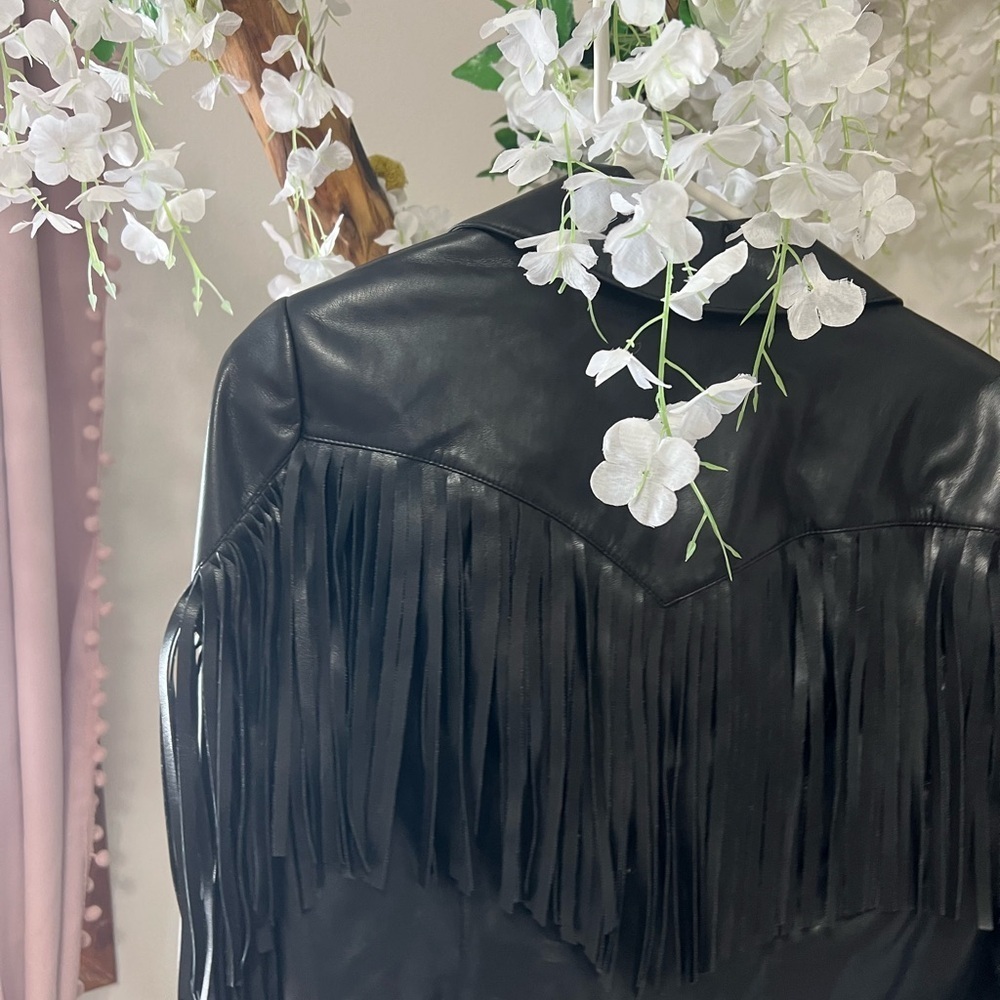 Black Fringe Leather Jacket 🖤 - Picture 6 of 10